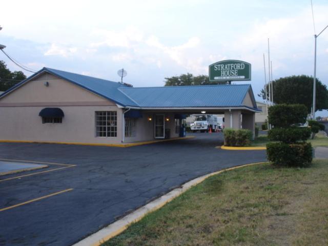 Stratford House Inn And Suites Temple Exterior photo