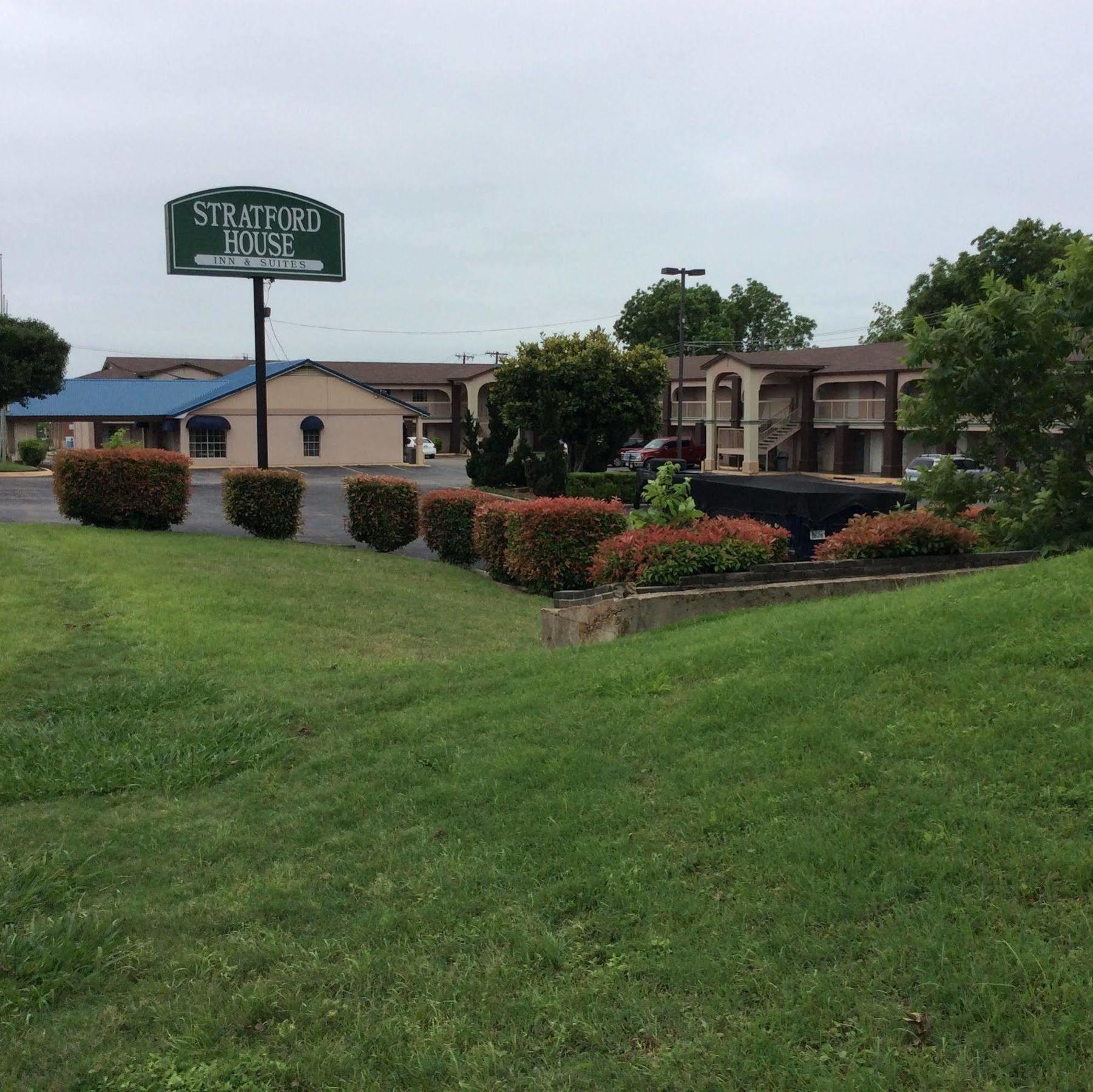 Stratford House Inn And Suites Temple Exterior photo